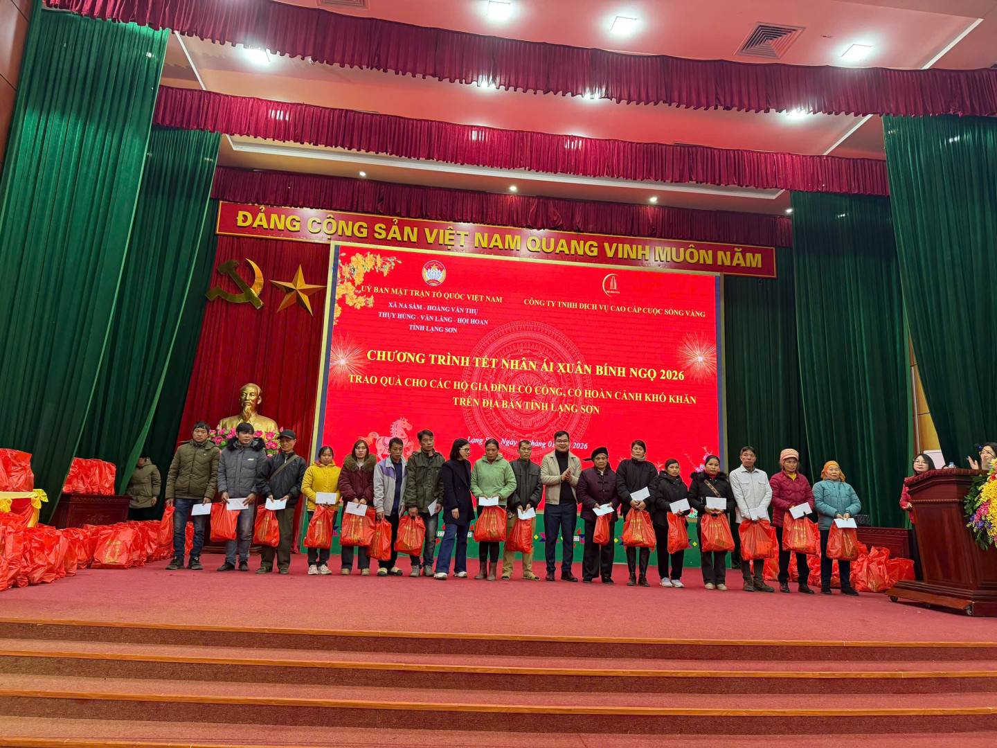 1124697719262548139 (1)